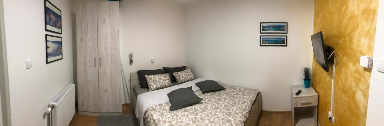 Tepic Garni Hotel Temerin Eksteriør bilde