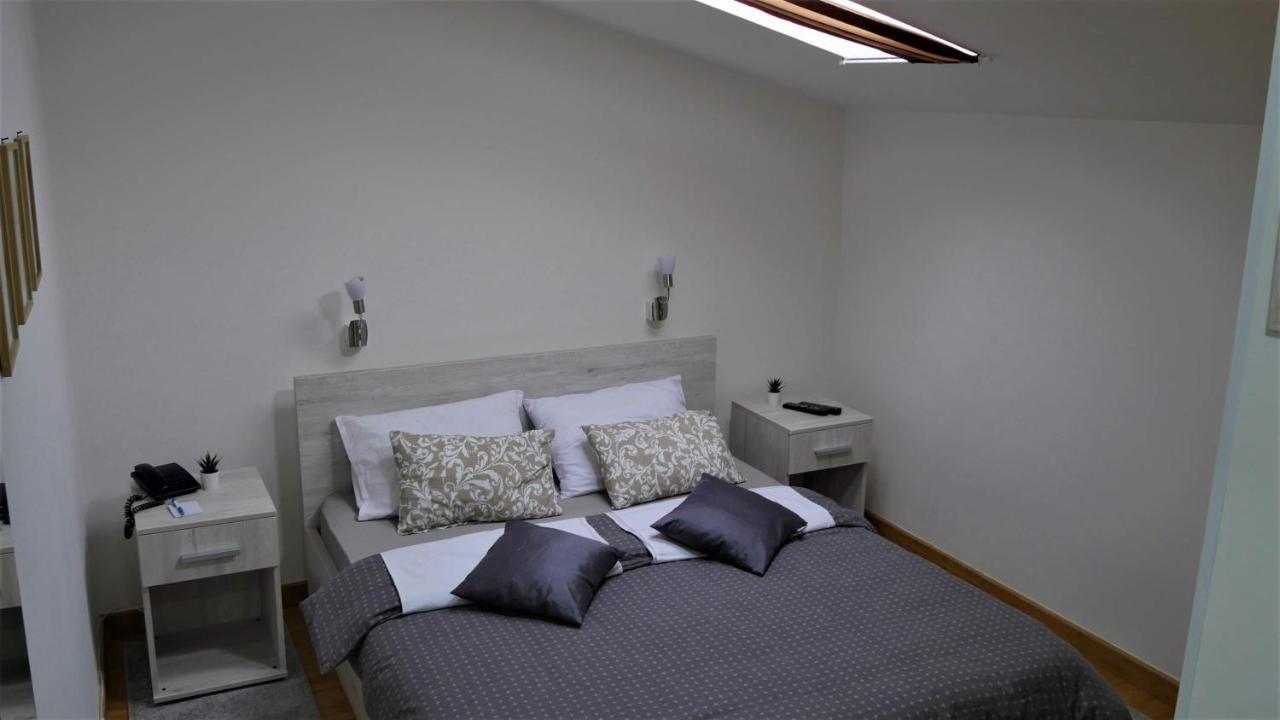 Tepic Garni Hotel Temerin Eksteriør bilde