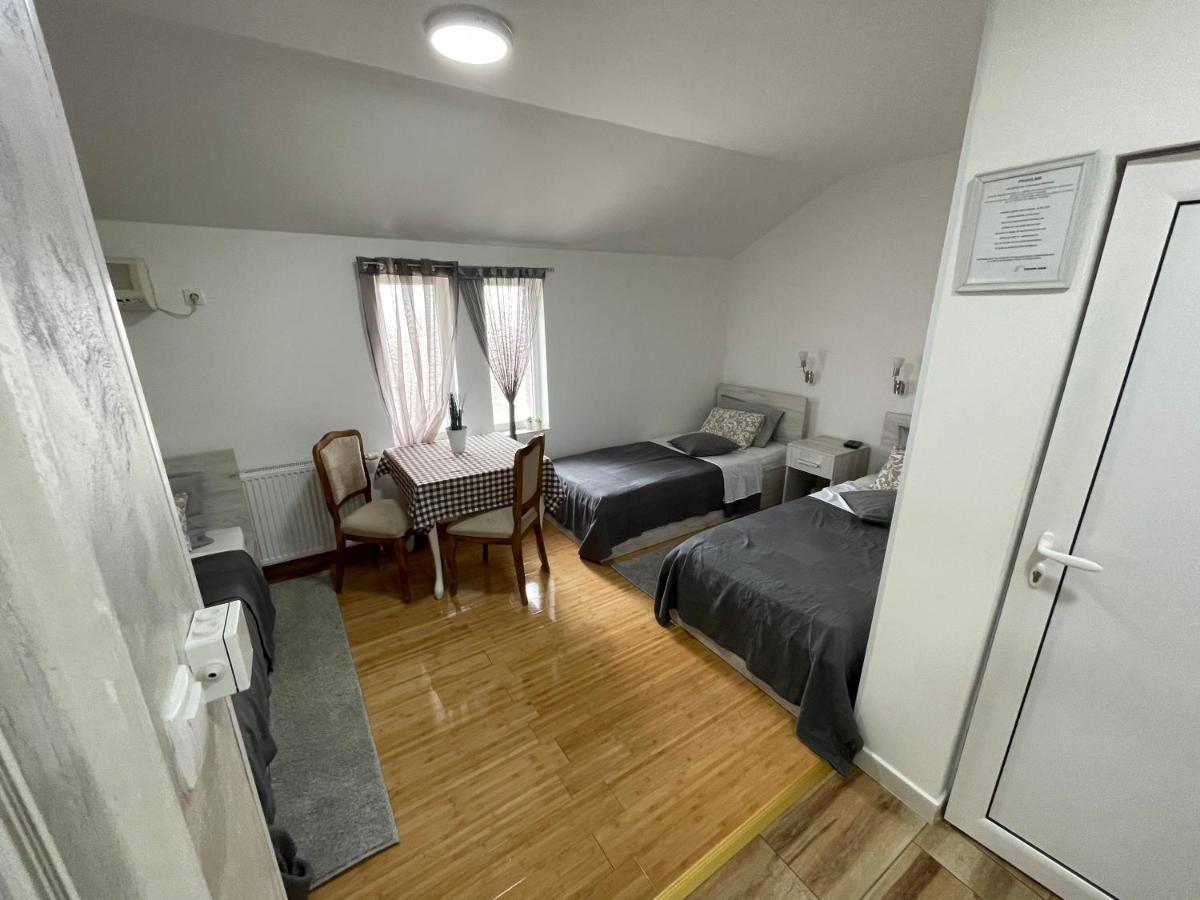 Tepic Garni Hotel Temerin Eksteriør bilde