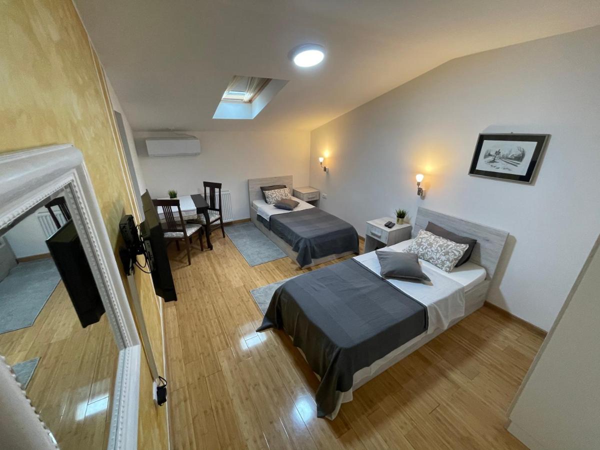 Tepic Garni Hotel Temerin Eksteriør bilde