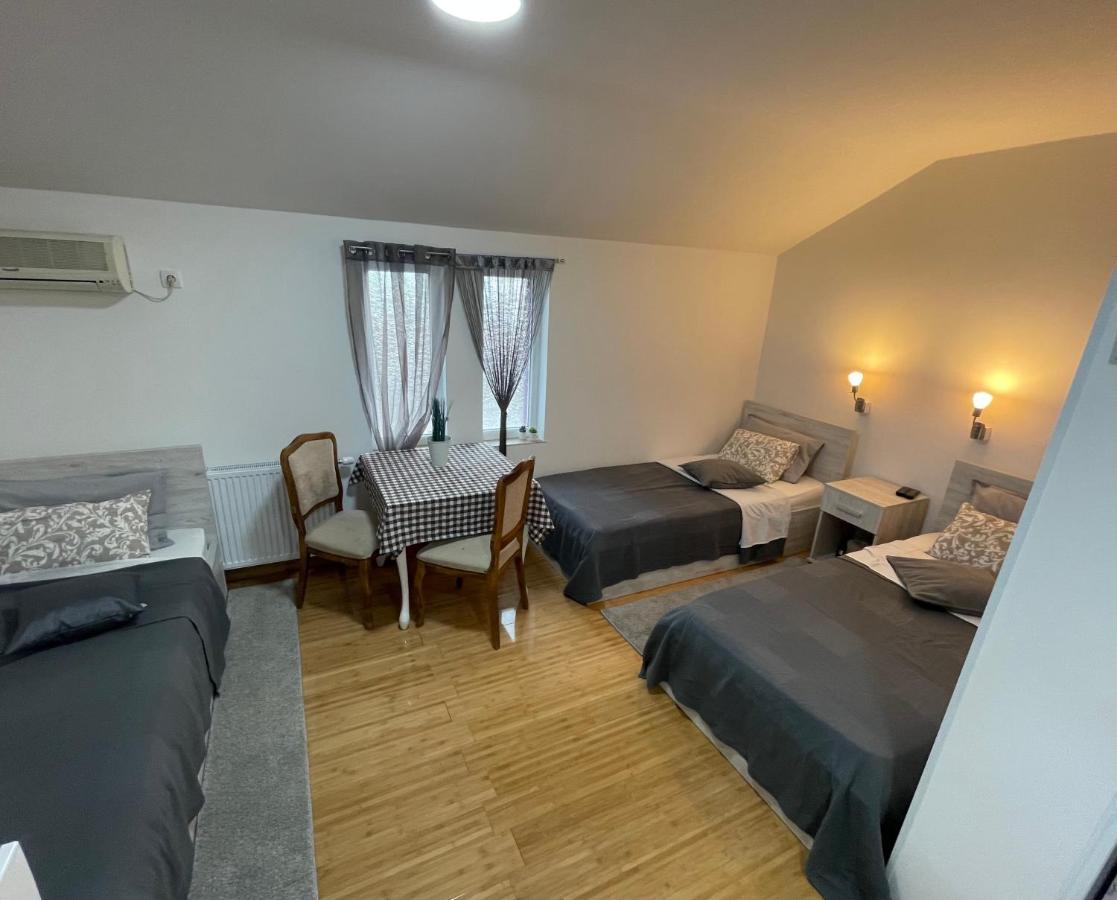 Tepic Garni Hotel Temerin Eksteriør bilde