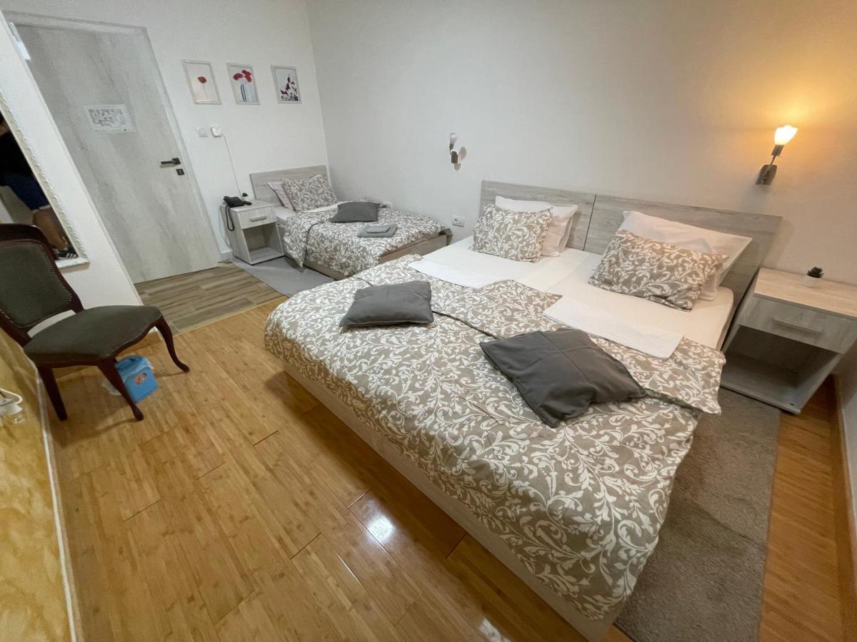 Tepic Garni Hotel Temerin Eksteriør bilde