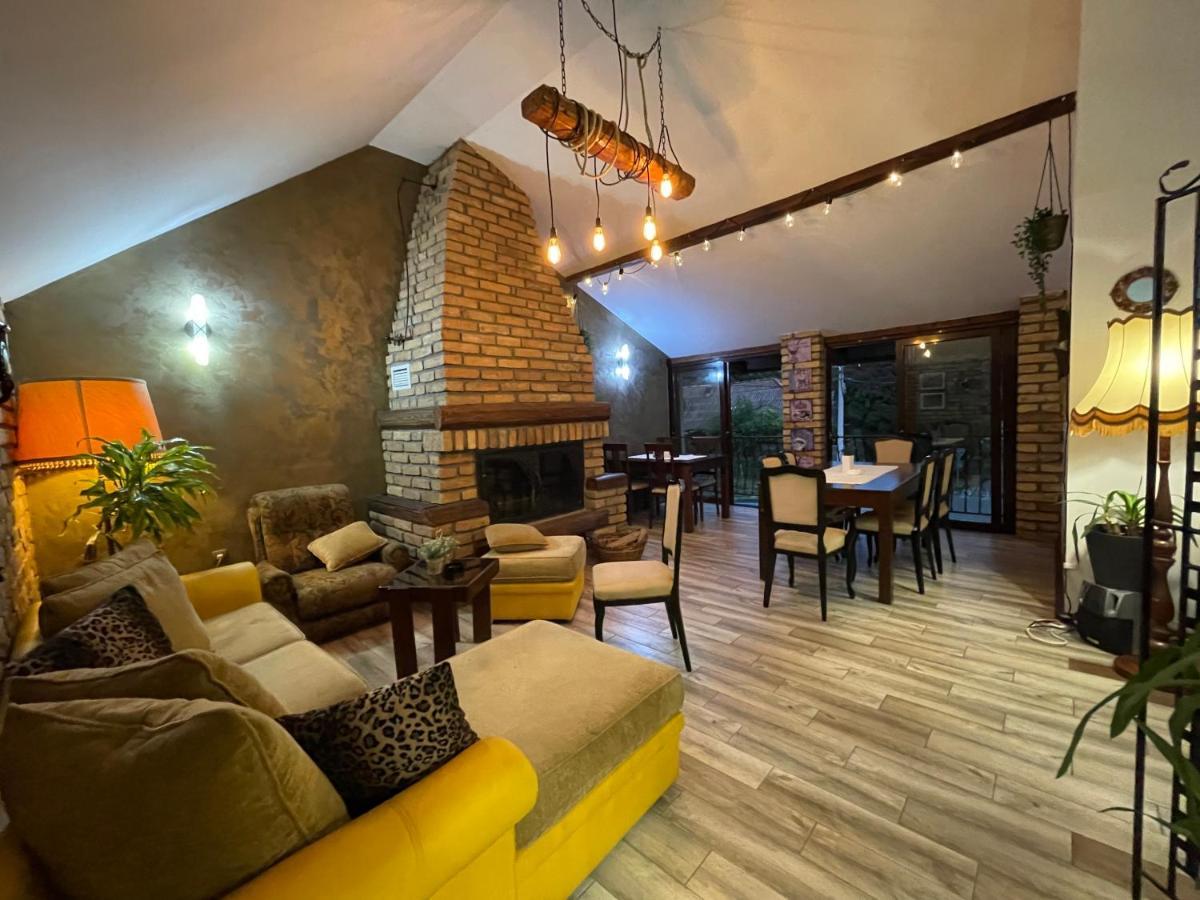 Tepic Garni Hotel Temerin Eksteriør bilde
