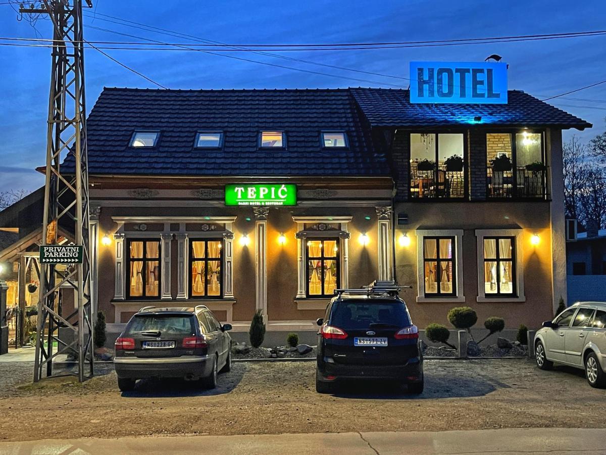 Tepic Garni Hotel Temerin Eksteriør bilde