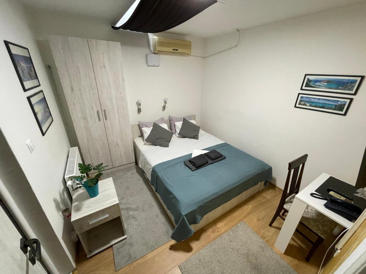 Tepic Garni Hotel Temerin Eksteriør bilde
