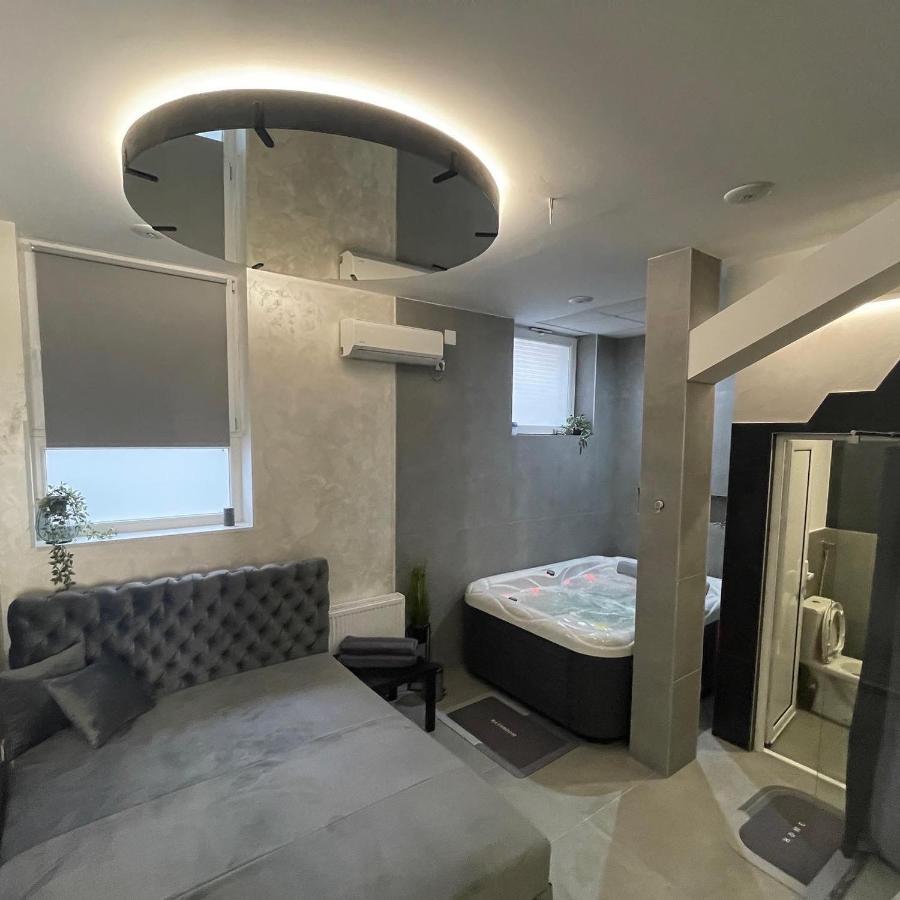 Tepic Garni Hotel Temerin Eksteriør bilde