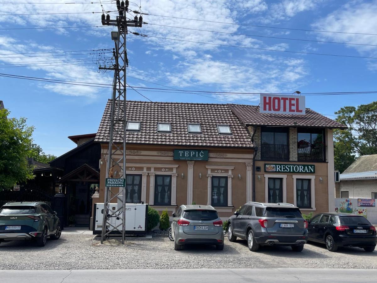 Tepic Garni Hotel Temerin Eksteriør bilde